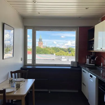 Apartman Nauti Turun Jokirannasta, Keskustassa, Ylin Kerros *
